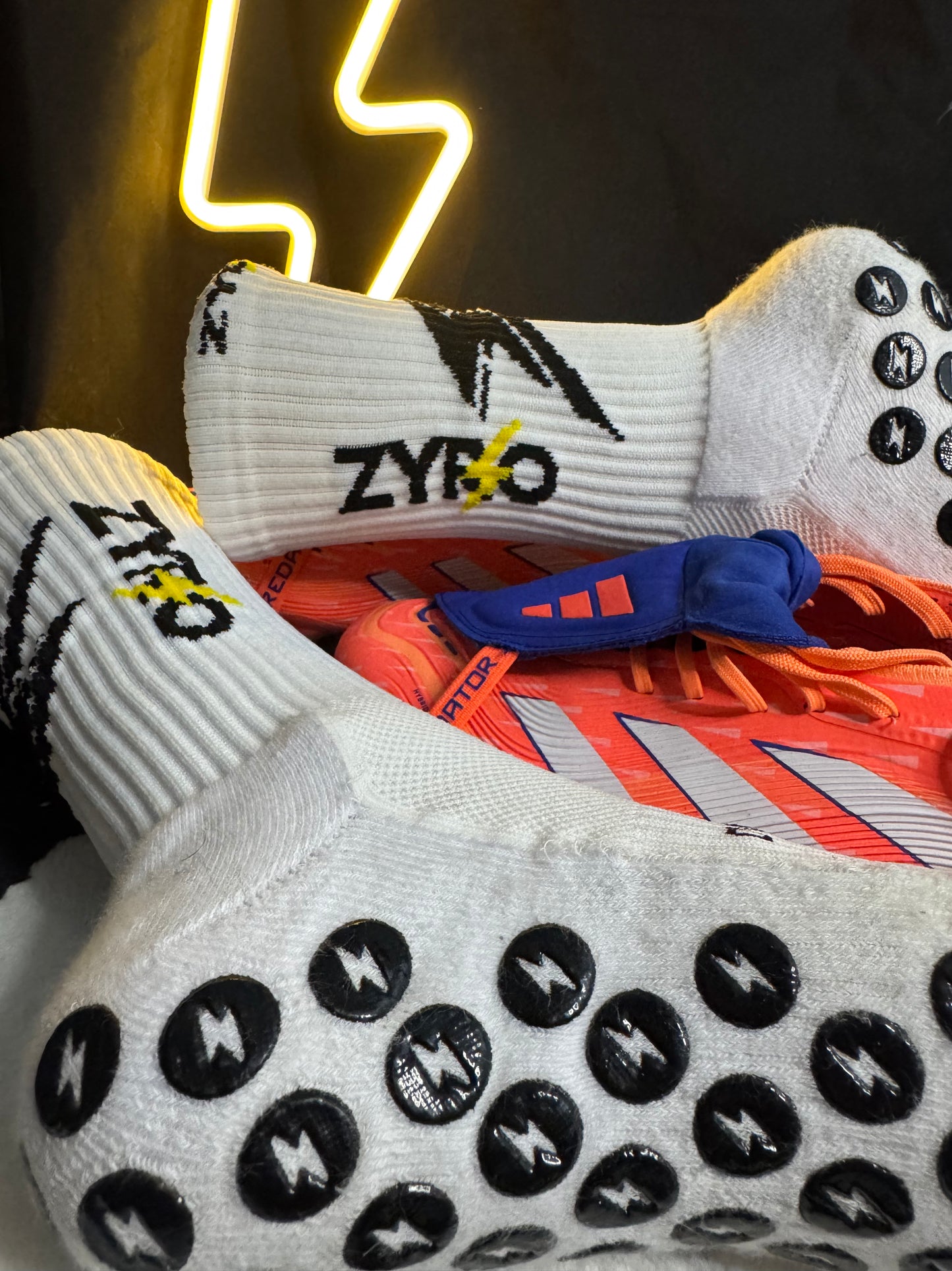 Zyro grip socks